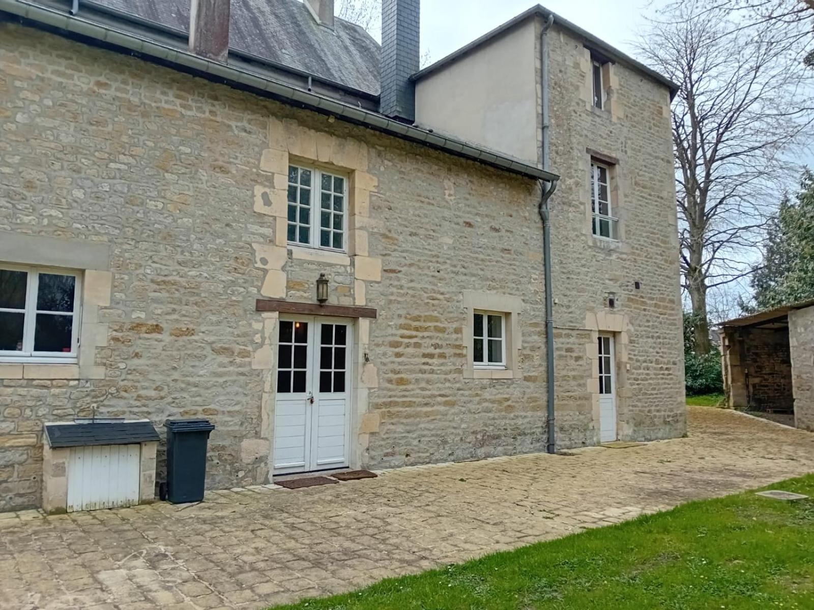 Château de Tilly-sur-Seulles Exterior foto