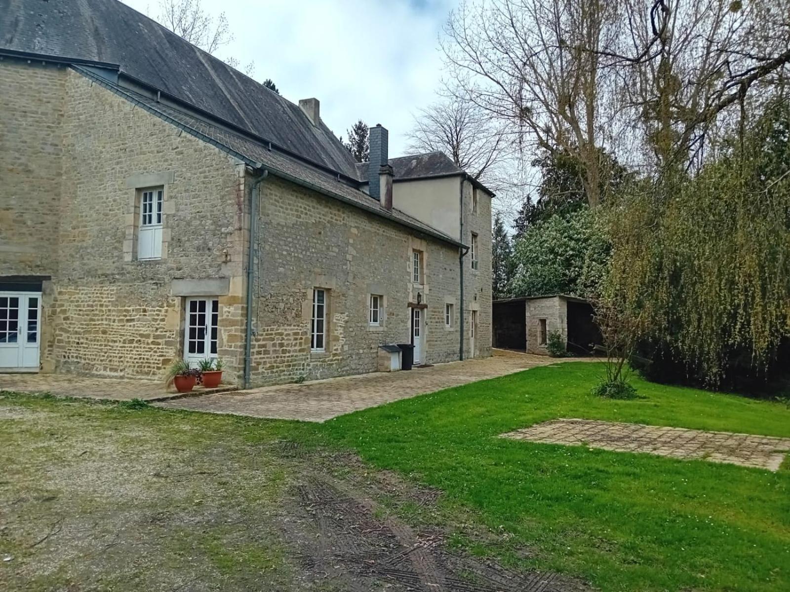 Château de Tilly-sur-Seulles Exterior foto