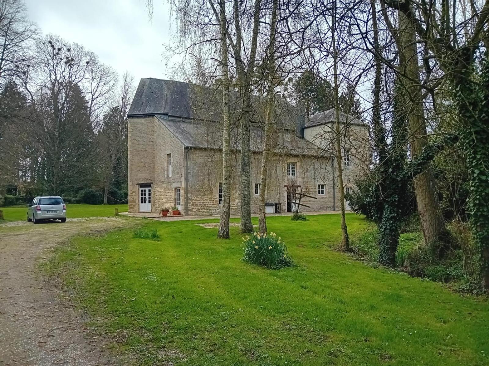 Château de Tilly-sur-Seulles Exterior foto