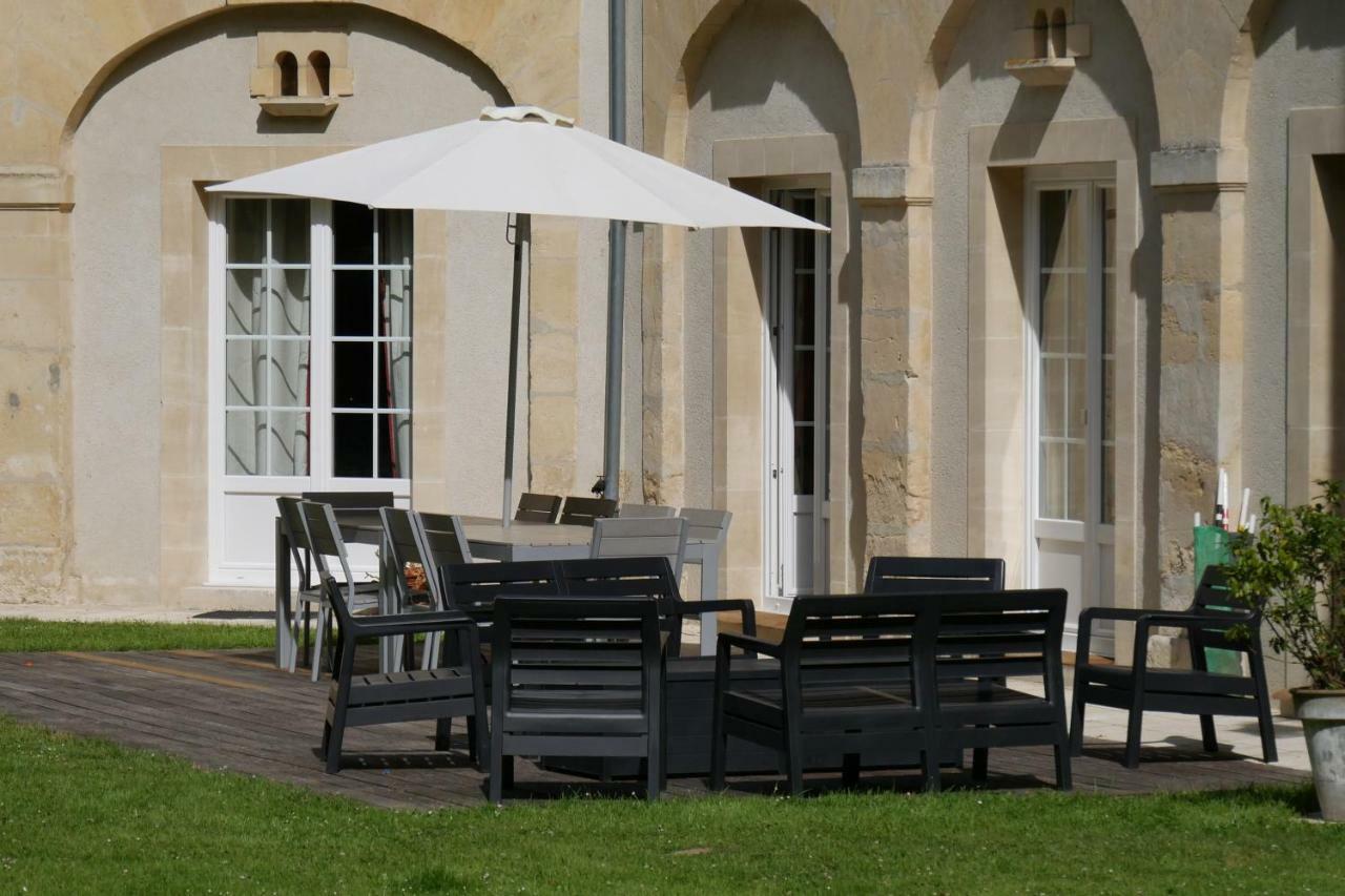 Château de Tilly-sur-Seulles Exterior foto