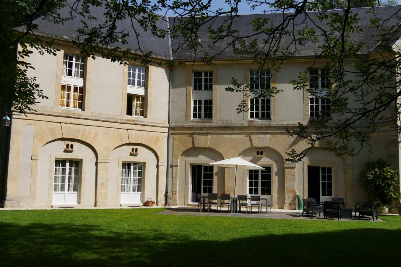 Château de Tilly-sur-Seulles Exterior foto