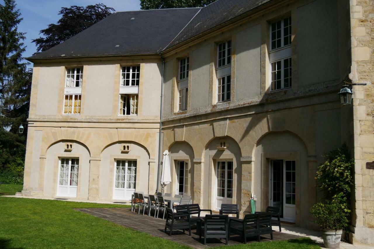 Château de Tilly-sur-Seulles Exterior foto